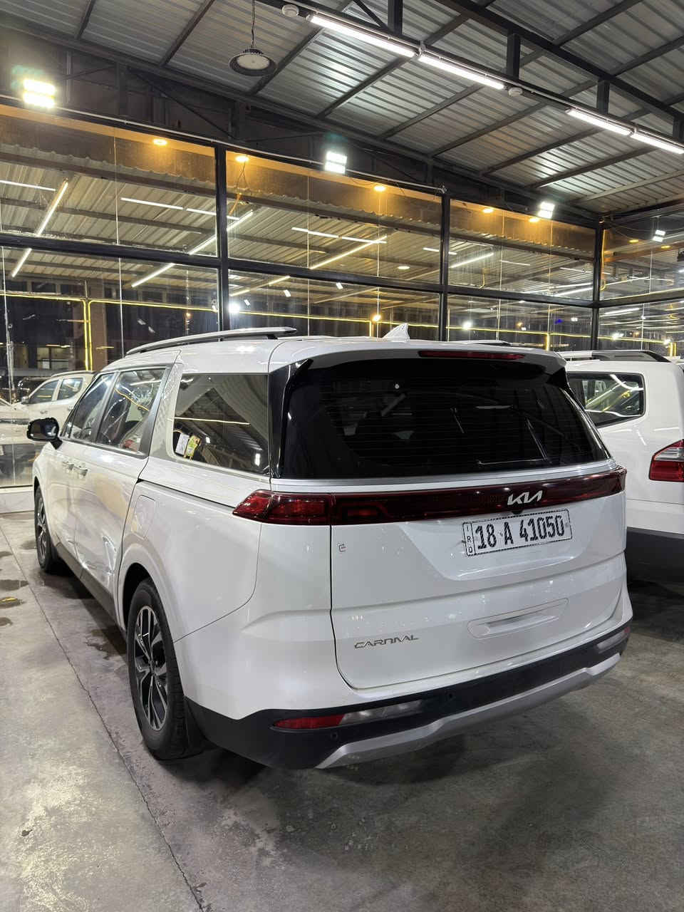 كرنفال 2023 وارد كوري بأسمي فول مواصفات ابواب كهرباء 
بيها رشات صبغ كوريه جهة السايق بدون دواخل 
 ماشيه 66 الف KM                                           
 للاستفسار ***********
