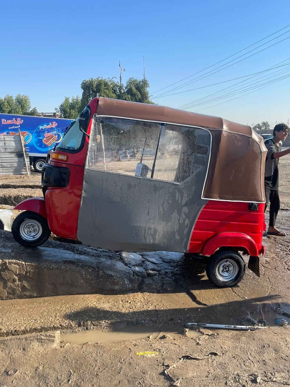 ‏سلام عليكم تكتك للبيع موديل 18 مرقم سنويةتكتك نظيفة حيل
‏جسر دياله رقم الهاتف بي بكم خير تتلون ***********￼
