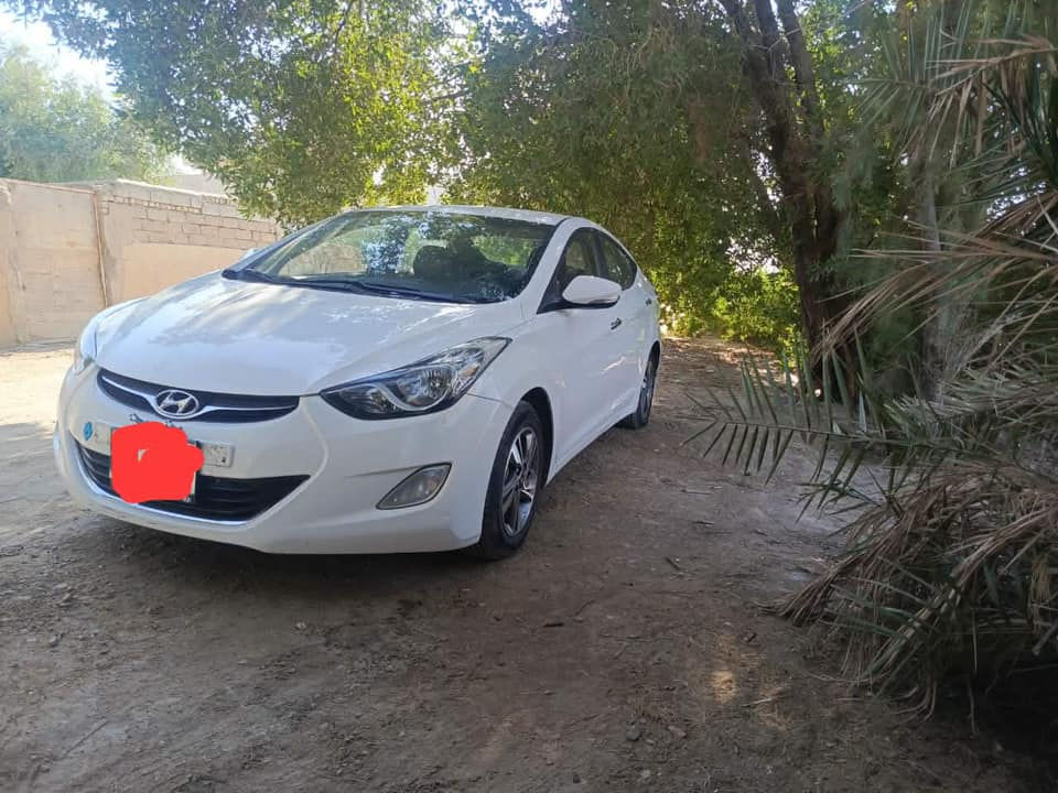 السلام عليكم النتره للبيع  السياره جديده دخول جديد ادوات تبريد حداديه تخم تاير مكينه كير ويلات كله جديد رقم وسنويه شمالي كامره خلفيه اي نقص ما بيها موديل 2013 غاز ابلاد كصه جنطه ترهم مراوس حسب التفاق  الاستفسار  السعر 46)وبيها مجال قليل *********** العنوان ميسان
