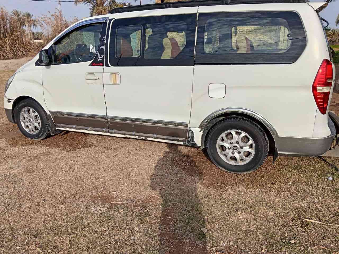 السلام عليكم 
ستاركس للبيع موديل 2011 مفتوح رقم بغداد دولي مصفره هيئه غرامات شواصي كفاله كير محرك حداديه دوشمه كهربائيات  
الرقم *********** مكاني الإسكندرية
