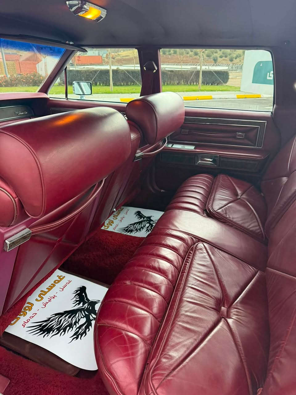 Lincolin town car 1976 
سیارە لینکولن تاون کار مودیل ١٩٧٦ 

ماشیە سیارە ٦٠.٠٠٠مایل 

بدون صبخ 

جام کهربا کشنات کهربا 

سیارە رقم سلیمانیە 

*********** 
سعر ١٤٠ ورقە معاملە
