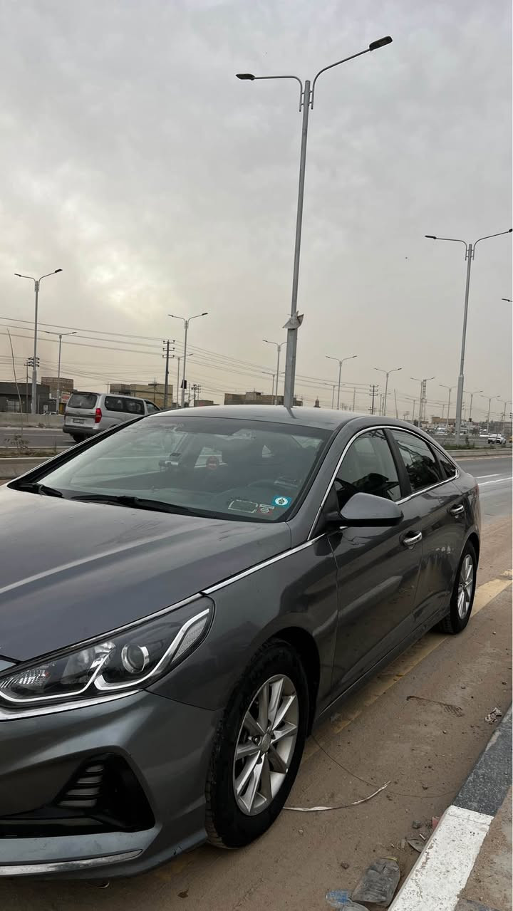 🔲سوناتا وارد أمريكي gdi
🔲موديل 2019
🔲ضرر امريكي حادث سطحي بنيد ودعامية فقط 
🔲موصفاتsel
🔲بيها تبديل جاملغ امامي جهت سائق
🔲بيه شخوط بجانب حسب ما موثق بصورة 
🔲 دعامية بيه كسر زغير 
🔲ماشية 150الف ميل
🔲مكينة في حالة جيدة
🔲كير في حالة جيدة
🔲تبريد منضومة كاملة وجاهزة
🔲رقم جديد مع سنوية وهزة صار شهرين من كملتهن 
🔲سيارة باسمي مداور ثاني يوم
🔲سعر 120وبيها مجال
🔲***********
🔲مكاني النجف الأشرف 
وتعجبة سيارة يجي يكلب ويشوف ومايكون خاطرة الة طيب النجف, العراق
