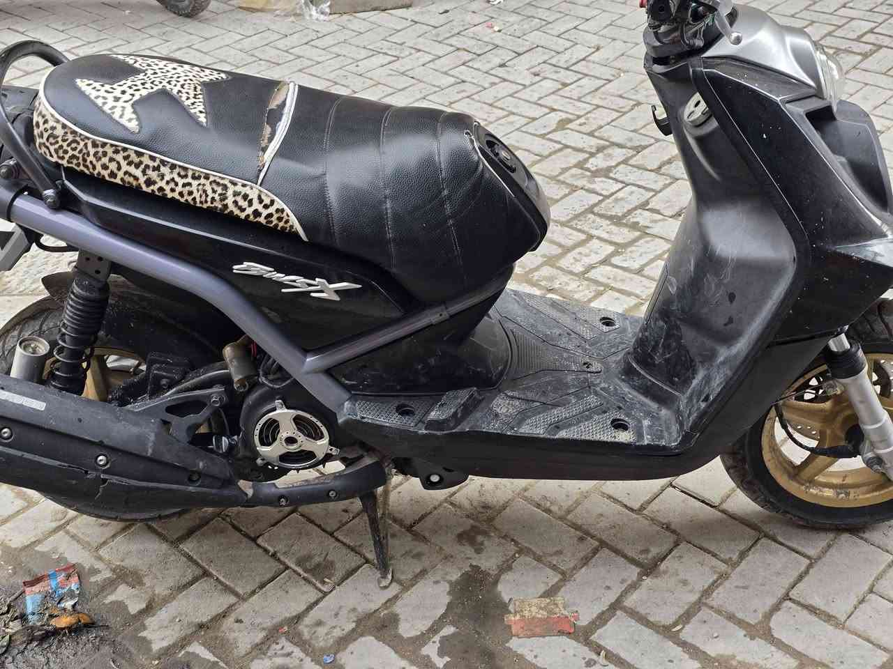 السلام عليكم حبايب سكنس جبلي مكينه مكفوله للبيع السعر ١١٠٠ وبيها مجال *********** واتساي فقط ❤️
