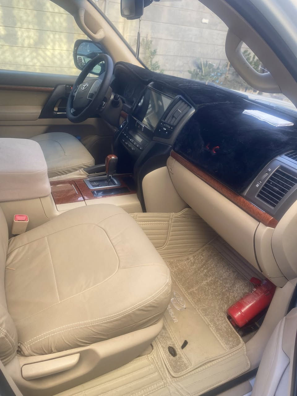 سلام عليكم للبيع موديل 2014 بريم بأسمي سنويه وهزه وارقام جديد السياره جاهزه ما بيها اي نقص السعر المطلوب 33 الف بيها مجال العنوان كربلاء  ***********
