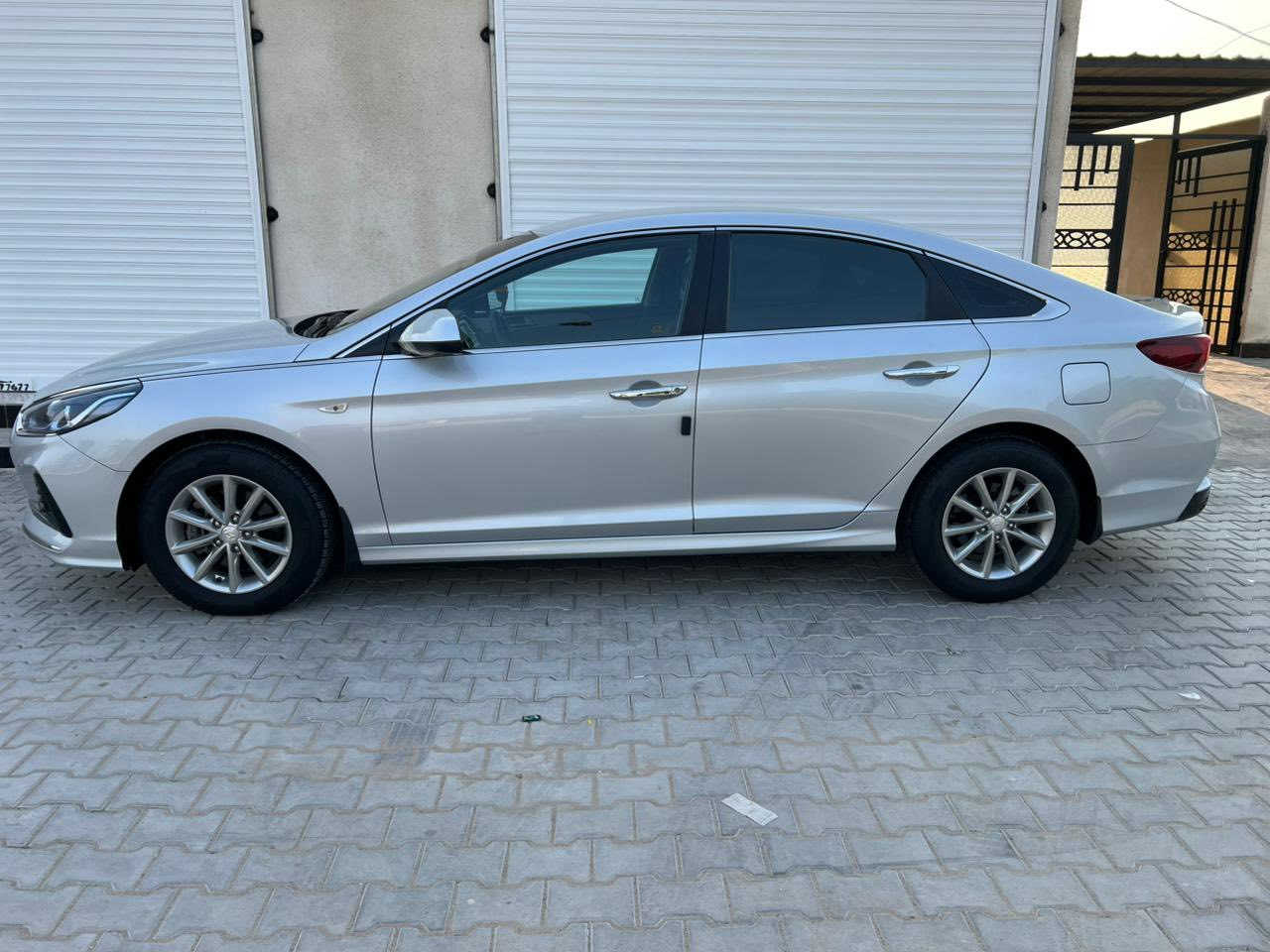 السلام عليكم سوناته مديل 2020 بنزين  ⛽️ اصل رقم بصره بسمي كفاله عامه حته دعاميات زيرو  ماشيه 60 الف حقيقي سياره جهزه للخير ربع ماذب عليها تخم تاير حداديه ابلديه شرط مال كوريه 
العنوان البصره قضاء الفاو 
سعر 177 او بيها مجال بصيط حك جيه 
رقم الهاتف ***********
رجاءن الي مو شراي لا يتصل واذا مايعجبك المنشور عبره
