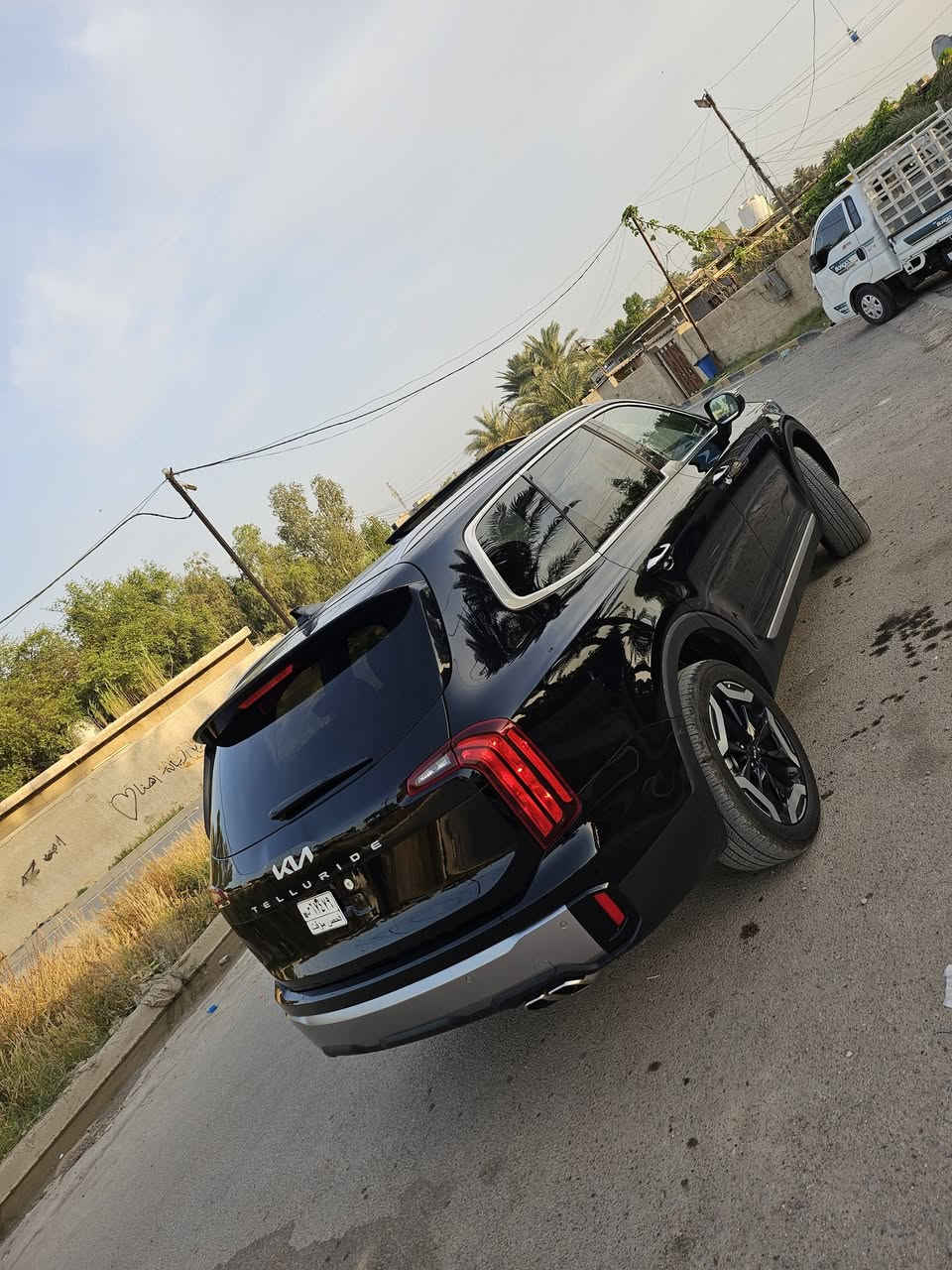 تولورايد 25 اخت الزيرو ماشيه 7لاف
حادث موضح بل صور جاملغ وشبر بل بنيد باقي مكفول
دخول جديد بدون لوحات يعني بدون ارقام

السعر 26300جال بسيط يعني 263 ورقه اسعار مناسبه

***********

***********
المواصفات 
1 بصمه تشغيل وابواب 
2 فتحه سلايد 
3 انضمه قياده ماوس 
4 تدفئه كشنات 
5 شاشه كبيره 
6 كاميرا دوراه 
7 حساسات خلفيه 
8 رادار امامي وتوقف ذاتي 
9 شاحن واير ليس
10 كشنات جلد منفصل في اي بي
11 كشن كهرباء 
12 مخارج شحن وكهرباء كل السياره 
13 لدات نهاري 
14 هند بريك بصمه 
15 اوتو هولد 
16 اوتو ستوب 
17 رادارت خلفيه 
18 ستيرن رجاج وتوقف ذاتي بحاله الخطر
19 تحكمات فول 
20 ويل كب الجبير 
21 محرك 3800 
22 داخل ابيض
23 جنطه كهرباء 
24 
وباقي المواصفات المعروفه  وبل خير للمشتري مقدما

