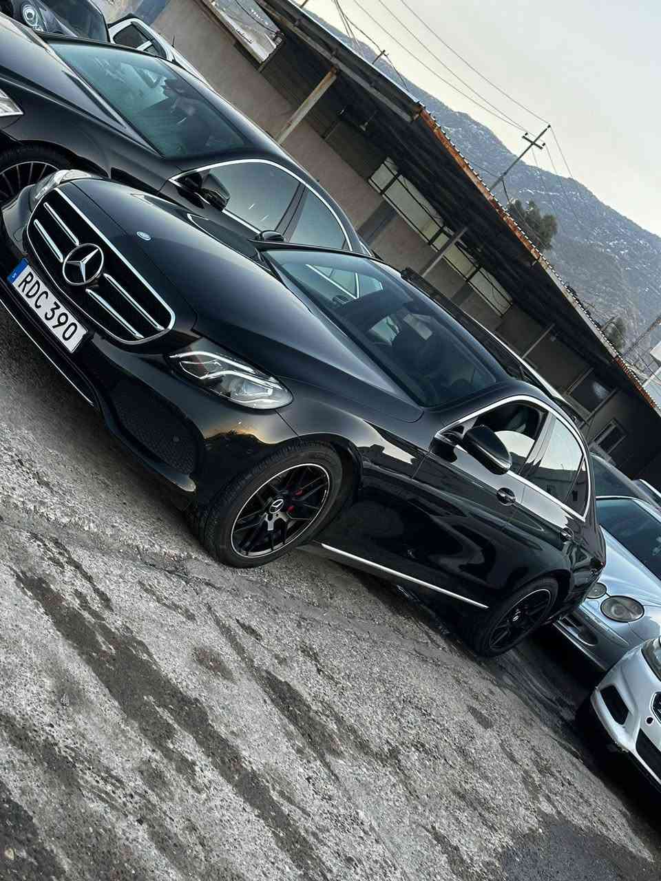 للبيع مرسيدس E220d موديل 2017
السيارة كلين تايتل
رقم أوروبي
مكينة 4 سلندر توربو ديزل
فول مواصفات
واردة منفذ إبراهيم الخليل
المشي 83 ألف كم
الكير والمكينة شرط الفحص
السيارة شرط الغرامة
نظيفة وجاهزة للفحص بأي مكان
السعر: 158 ورقة
السعر قابل للنقاش للجاد بعد المعاينة دهوك, العراق


**إذا كنت صاحب هذا الإعلان وتريد حذفه لأي سبب، رجاءا أرسل رسالة إلى الدعم الفني**