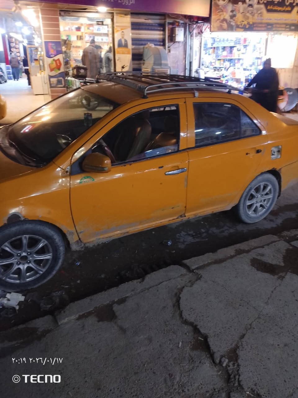 السلام عليكم سياره جيلي 2010 محرك كورله البلادي كير عادي رقم انكليزي مصفره هيئه وغرامات تحويل ثاني يوم   السعر  25بيه مجال ***********
