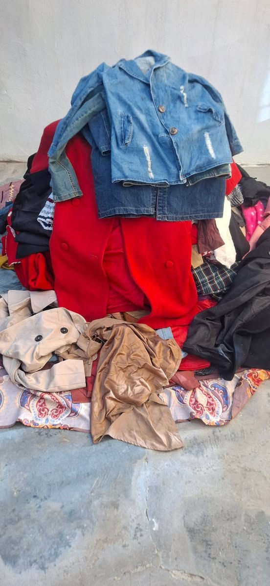 کۆتی بالە زیاتر لە100پارچە پێکهاتوەلە کۆت و کابۆ بۆفرۆشتن  زۆر بەنرخی هەرزان ایفرۆشم تکایە مشتەری چات بکا گەیاندنیشم هەیە بۆناوکەلار


**إذا كنت صاحب هذا الإعلان وتريد حذفه لأي سبب، رجاءا أرسل رسالة إلى الدعم الفني**