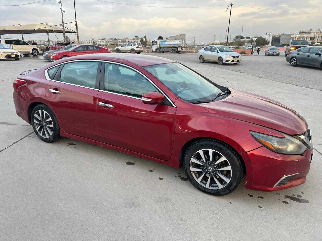 Nissan Altima 2017 SL
نيسان التيما موديل 2017 مواصفات SL 
4 سلندر حجم 2500  كير و محرك بشرط 
 بصمه / كشن جلد و كهرباء و هيتر / بصمه ابواب / رادار أمامي خلفي / شغال عن بعد / كامره / شاشه ايباد / تخم تاير جديد/ صدر جديد 
حادثها جاملغ خلفي جهه السايق مع الدعاميه 
و بيها تعديل بارد جاملغ امامي جهه السكن 
سياره جاهزه بدون مصرف 
سنويه و هزه جديده بأسمي شرط التحويل 
السعر 107$ 
مكان السياره أربيل


**إذا كنت صاحب هذا الإعلان وتريد حذفه لأي سبب، رجاءا أرسل رسالة إلى الدعم الفني**