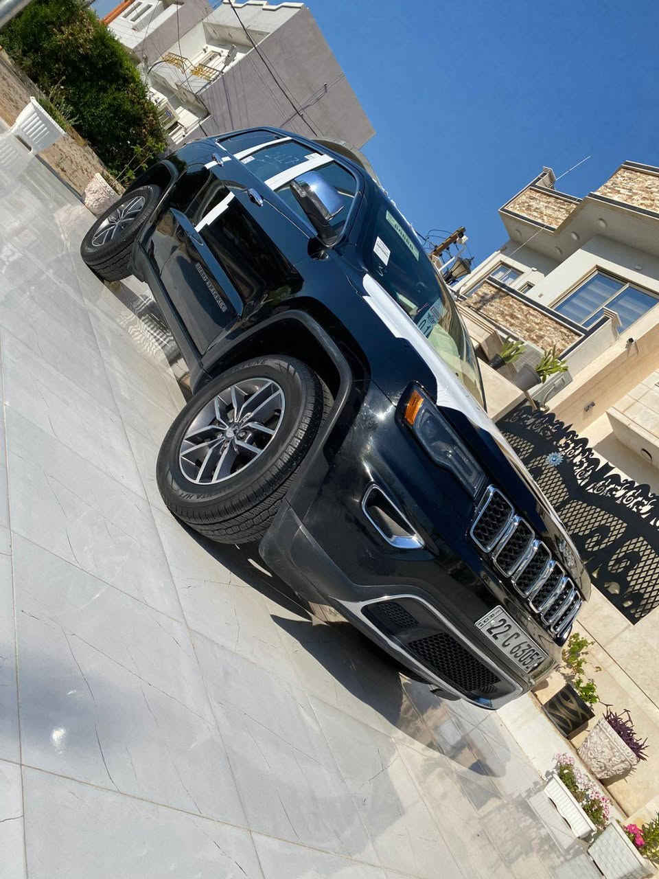 للبيع جيب موديل 17فول موصفات لمتد داخل عسلي وبنرامه كشنات كهرباء دمام بلصندوق كشنات حار وبارد جنطه كهرباء سياره ماشي 65 ميل كلين بدون صبغ بس بي بارد رقم اربيل جديد مكانك كركوك سعر222وبي مجال بصيط ***********/////////////***********
