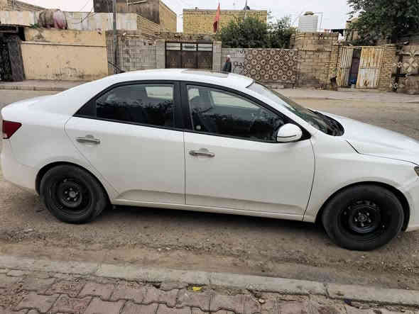 اتصال ***********
سيراتو خليجي موديل 2012 فول مواصفات بصمة تشغيل بصمات أبواب  

مواصفات :

محرك 1600 

حساسات خلفيه 

أشاير بالمري 

تبريد تدفئه 

شفتات ستيرن 

فول تحكم جهتين بالستيرن 

رقم بصره سنويه ل 27

السياره كفاله عدا تبديل جاملغ وبنيد

سياره استخدام شخصي 
مكان السياره ميسان
