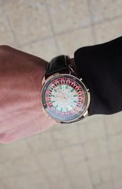 السلام عليكم
ساعة جاكوب روليت  كازينو النادرة اصلي كرستال مستخدم قليل اوتو مختم + تجي وياها العلبة وسير ثاني
السعر 425 الف


**إذا كنت صاحب هذا الإعلان وتريد حذفه لأي سبب، رجاءا أرسل رسالة إلى الدعم الفني**