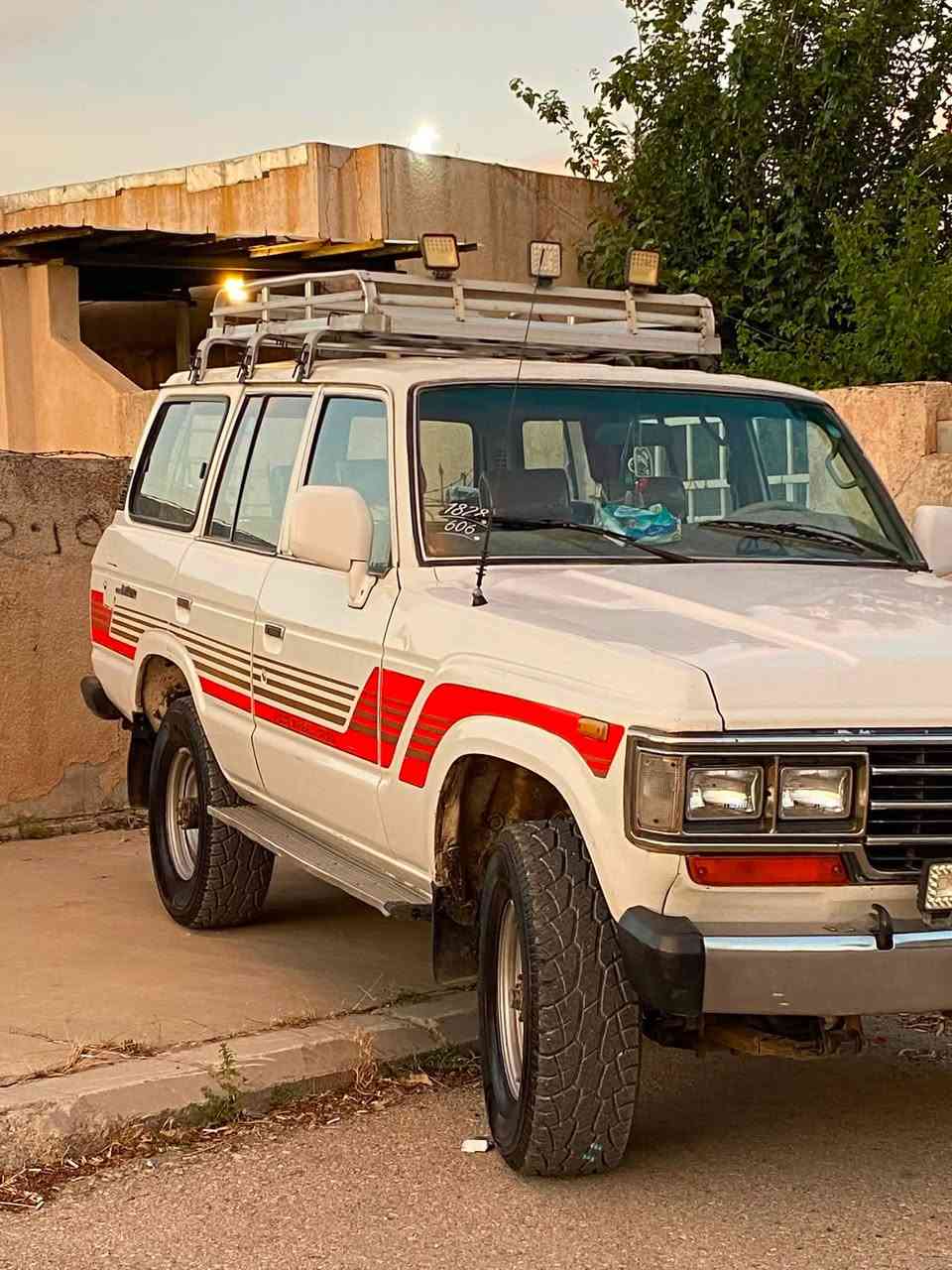سەرەتا بەناوی خوای گەورە♥️
🔹شتی نموونە📦
💎🚗لاندکرۆزەر بۆ فرۆشتن مۆدێل ١٩٨٩ 
🔹مەکینە 3f چوار گێڕ
🔹چوار تایەی لۆک لۆکی نیو جەبەلی لەژێرە
🔹ئاڕمی پلاستیکی هەولێر هیچ کێشەیەکی نیە
🔹ماشااللە سەیارەکە ناو دەری یەک لەیەک جوانترە
🔹داژبوڵ ماسییە و سوکان پاوەرە
🔹سەیارەکە ماشااللە زۆر جوانە نەتەپیوە بۆیاخیشی جوانە 
🔹دەعم و لێدراوی نیە
🔹شوێن:عەربەت 
☎️***********
☎️***********
کۆڕەکەکە وەتسئاپ و ڤایبەری لەسەرە
