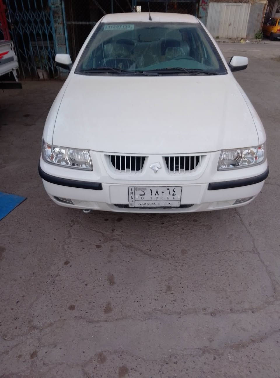 سلام عليكم سمند مديل 2010 رقم بغداد جاهزه من كل شي مكاني بغداد السعر 45 وبيها مجال  الاتصال  ***********
