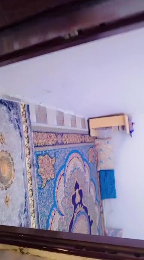بيت طابو صرف 100متر خلفي حي التضحيه قرب إعدادية السلام على ساحه  عرض الدربونه متر ونص   السعر 70  متواجد على الفيس  ***********
