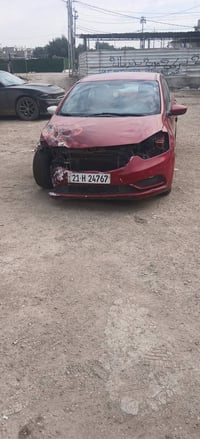 كيا سيراتو موديل 2016 رقم سليمانيه دولي بسمي بيها حادث كما موضح بالصور...
