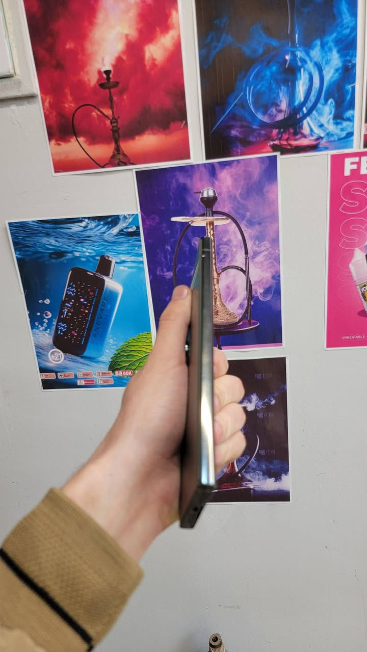 السلام عليكم 
S23 الترا 
ياباني ذاكره 256 نضيف مكفول من كلشي 

السعر 630بي مجال قليل 
مكاني بغداد عامريه


**إذا كنت صاحب هذا الإعلان وتريد حذفه لأي سبب، رجاءا أرسل رسالة إلى الدعم الفني**