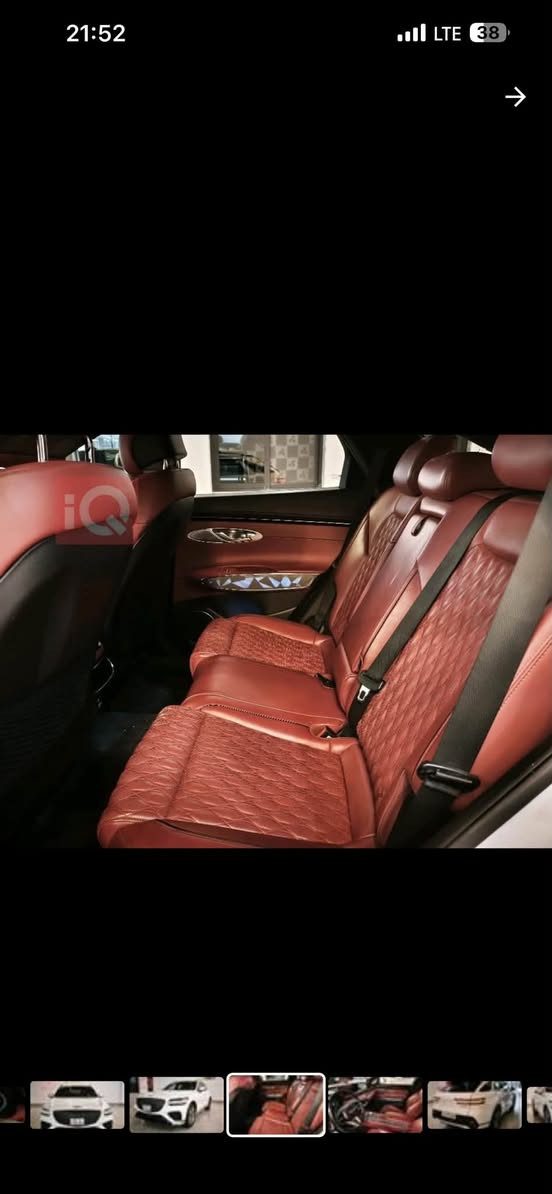 Genesis GV70
موديل 2022 

مواصفات
الكاميرا الخلفية
سقف بانورامي
صندوق كهربائي
كاميرا 360
مستشعر وقوف
تدفئة المقاعد
تبريد المقاعد
فتحة السقف
بصمة
مثبت السرعة
حساس المطر
مراقبة النقطة العمياء
التحكم التلقائي في درجة الحرارة
نظام فرملة الطوارئ
6 وسادة هوائية
المصابيح الأمامية ليد
مانع الانزلاق
تدفئة مقود القيادة
لوحة قيادة رقمية
إنارة محيطية
أبل كاربلاي
مقاعد تدليك
AWD
رادار
شاحن لاسلكي
أوتو بارك
ستائر خلفية
كشافات ضباب
ركن السيارة بالتحكم عن بعد
ملاحضه— القطعتين باب خلفي چاملغ خلفي طرف السكن

سعر 290$
***********
