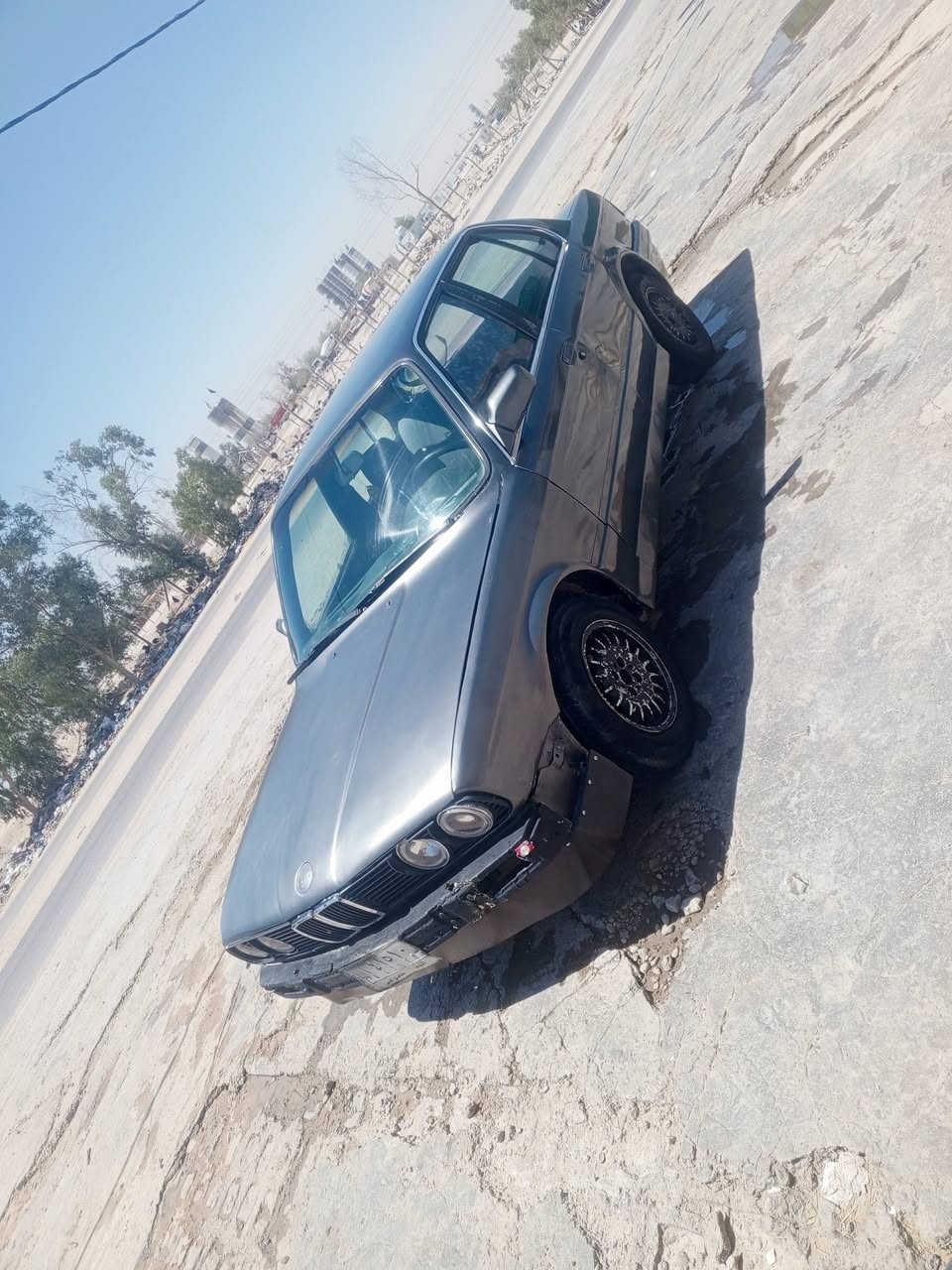بيم زعره موديل 91كير محرك ونجي 6 السياره جاهزه رقم نجف مالكها بل سماوه ماوصله السعر 17وبيها مجال مكاني نجف كوفه‏‪***********‬‏
