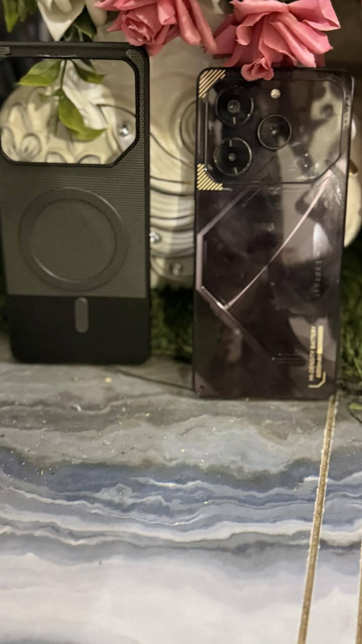 تكنو بوفا 6برو 5G
بدون غراض
ذاكره 256/رام12+12
بطاريه 6000
معالجه دايمن ستي 6080
بوبجي60فريم 5G
بدون ملحقات 
ذاكره 256/رام12+12
بطاريه 6000
معالجه دايمن ستي 6080
بوبجي60فريم
نضافه 95%
مكفول من كل عطل وتصليح 
البيع سعره 200وبي مجال قليل
شراي اتصل *********** مكاني واسط كوت
