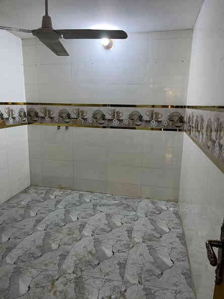 بيت للايجار
مكان بغداد الجديد 
قرب كراج النعيرية 
مكتب اسد بغداد اتصالات 
***********محمد للعقار
