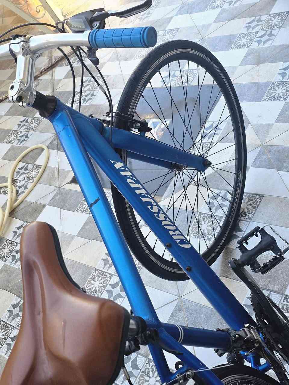 بايسكل مال حاويه نضيف كلش سعر١١٠ بي مجال مكاني ديالى


**إذا كنت صاحب هذا الإعلان وتريد حذفه لأي سبب، رجاءا أرسل رسالة إلى الدعم الفني**