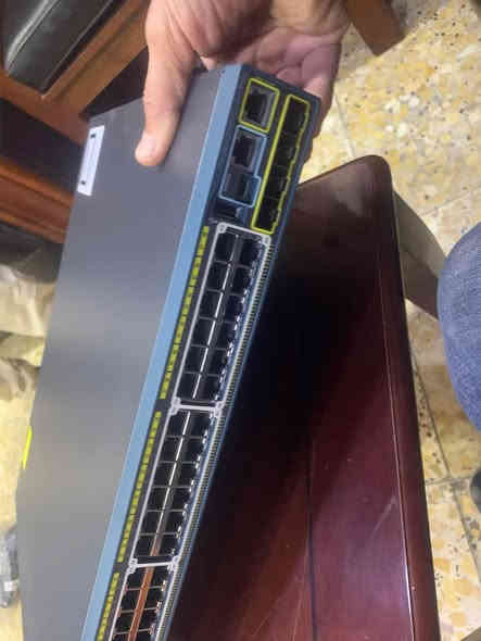 السلام عليكم  
يتوفر اجهزة وغراض انترنت وشبكات جديدة ومستعملة  اير فايبر 5G تكك شغال وتك بيه مشكلة 
سويتجات سيسكو 
سويتجات عادية 
كلاود كور ١٠٧٢ 
اومنيات 
دشات مايكرويف ١٢٠ سم 
عاكسات 
اومنيات 
باح بانالات تسليك تايوانية
شاحنة بطارية ٢٤ فولت ٦٠ امبير 
بور سبلاي ٤٨ فولت و٢٤ فولت و٥٦ فولت 
بكتيلات متنوعة 

للاستفسار الاتصال على الرقم 
***********
كل الغراص موجودة في مخزن في بغداد
