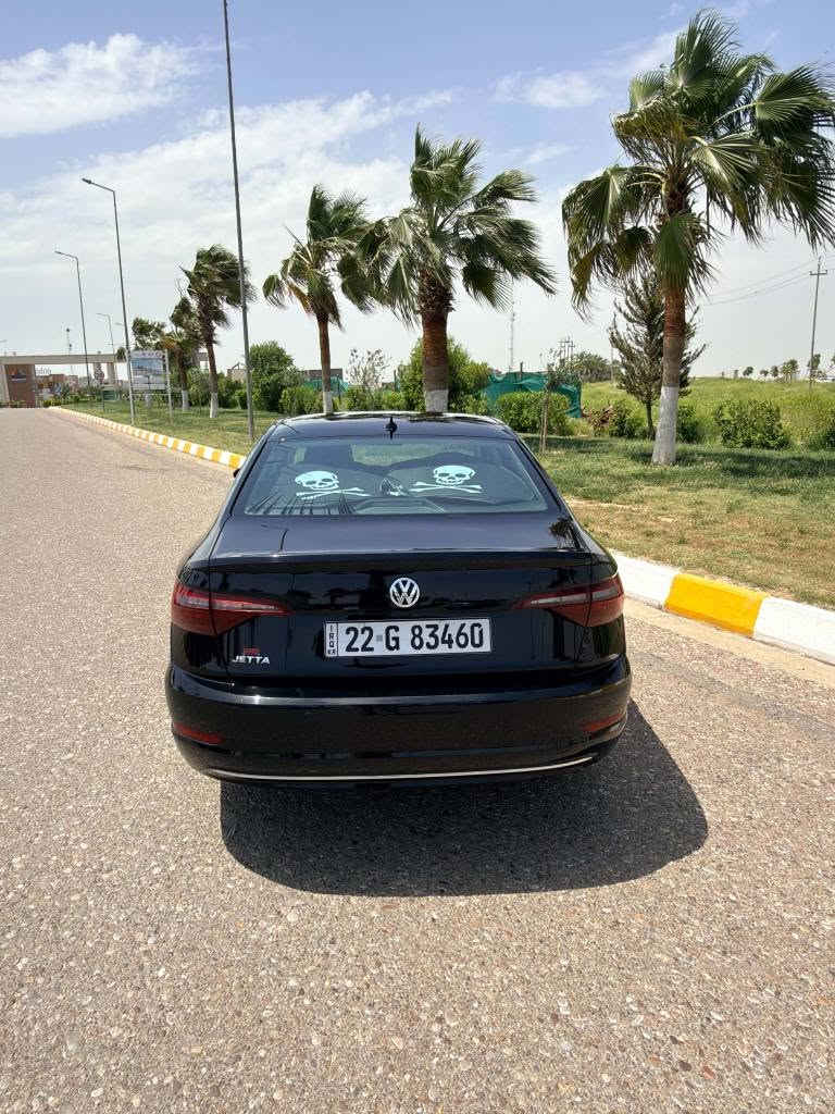 السلام عليكم ورحمة الله وبركاته 🩵
للبيع او مراوس
🇩🇪VW/Jeeta ✈️  🇩🇪فولكس واكن جيتا
سنة الصنع / 2021
اللون / اسود ملكي 👑
مشي السيارة / 77 mil
رقم السيارة / اربيل الجديد باسمي  ✅
وارد / امريكي ✅
حجم المحرك / 1.4 تيربو المرغوبه🚀
تبريد / ثلج ❄️
فئة السيارة / S
المواصفات-
1-ويل كب
2-بك لايت لد  
3-بلاجكتورات زينون
4-شاشة
5-كامرة
6-رادار امامي
7-لايت امامي شركة
8-توقف ذاتي
9-شاشة اعطال
10-مانع انزلاق
11-نضام Eco+Sport
12-مثبت سعره⌛
ضرر السيارة (ربع بونيد +ربع جامرلغ سكن .بشرط بدون دواخل وبدون شواصي .ايرباك دشبول وراجع سيتم.. 🔥ملاحضه🔥 صوره الحادث مرفق مع المنشور)
مكان السيارة ( كركوك)
سعر135$
الارقام -
***********
*********** كركوك, العراق
