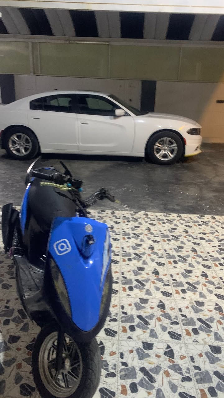 السلام عليكم ماكس عدله للبيع دراجه خير من الله شلعتها فول معدلها فول بوشه 55 كلشي شغال بيها فقط نقص دشبول كل غراضها موجوده دبلات جديده لا تنقيص ولاتبخير السعر 550 وبيها مجال رقمي واتس فقط / *********** 

مفتوح/ ***********
