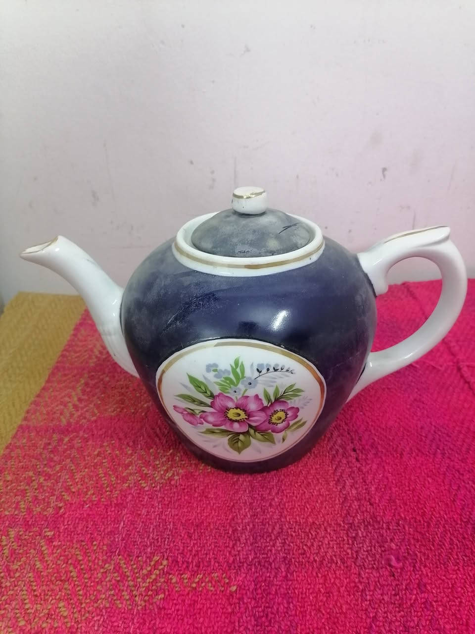 غراض للبيع يوجد توصيل ***********
