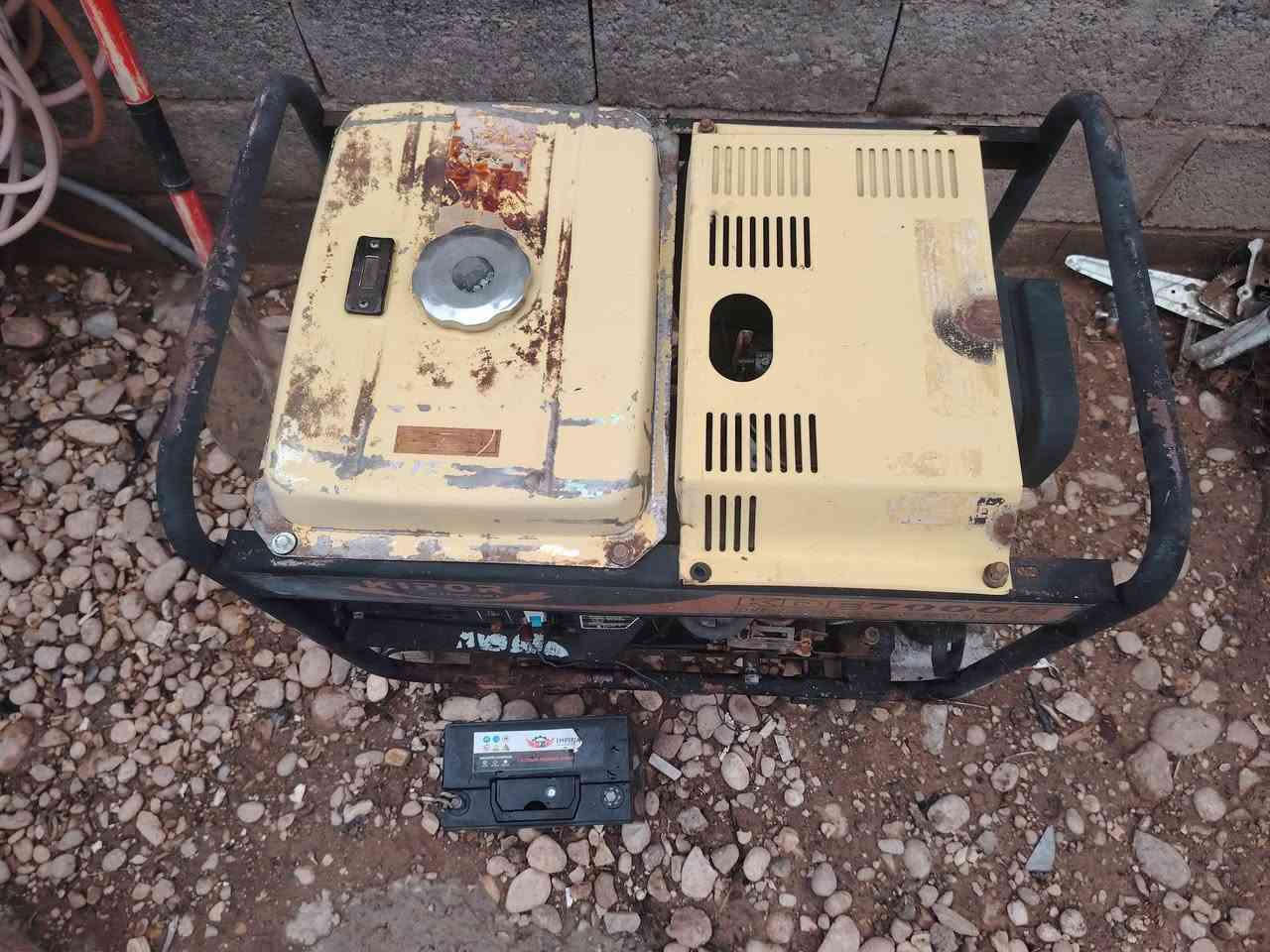 مولد گاز گامة ٥كيفي يعني ٢٥ امبيرلبيع نظيف شغال السعر ٤٥٠ وبي مجال بسيط
***********
