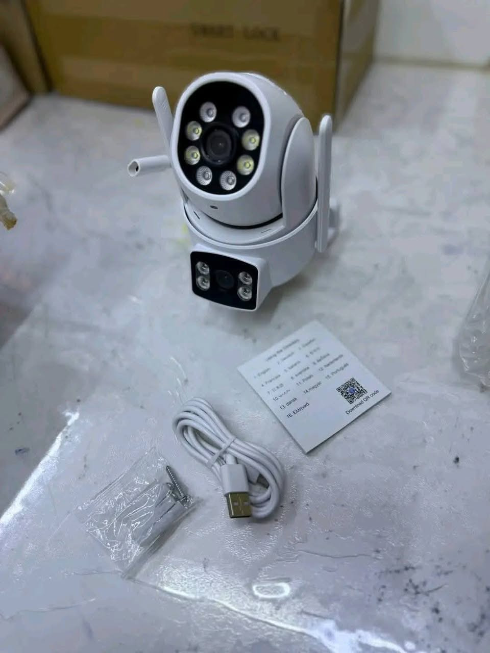 20 الف
كامره مراقبه 
٣٦٠ درجه 
سمارت تربط على الموبايل 
تصوير ليلي نهاري 
تسجل فديو وصور 
تسجل صوت وتنقل للموبايل وصوتك من خلال الموبايل يطلع بيه تكدر تحجي والي جاي تصوره يسمعك
توصيل متوفر وجميع الامزون متوفر يمي


**إذا كنت صاحب هذا الإعلان وتريد حذفه لأي سبب، رجاءا أرسل رسالة إلى الدعم الفني**