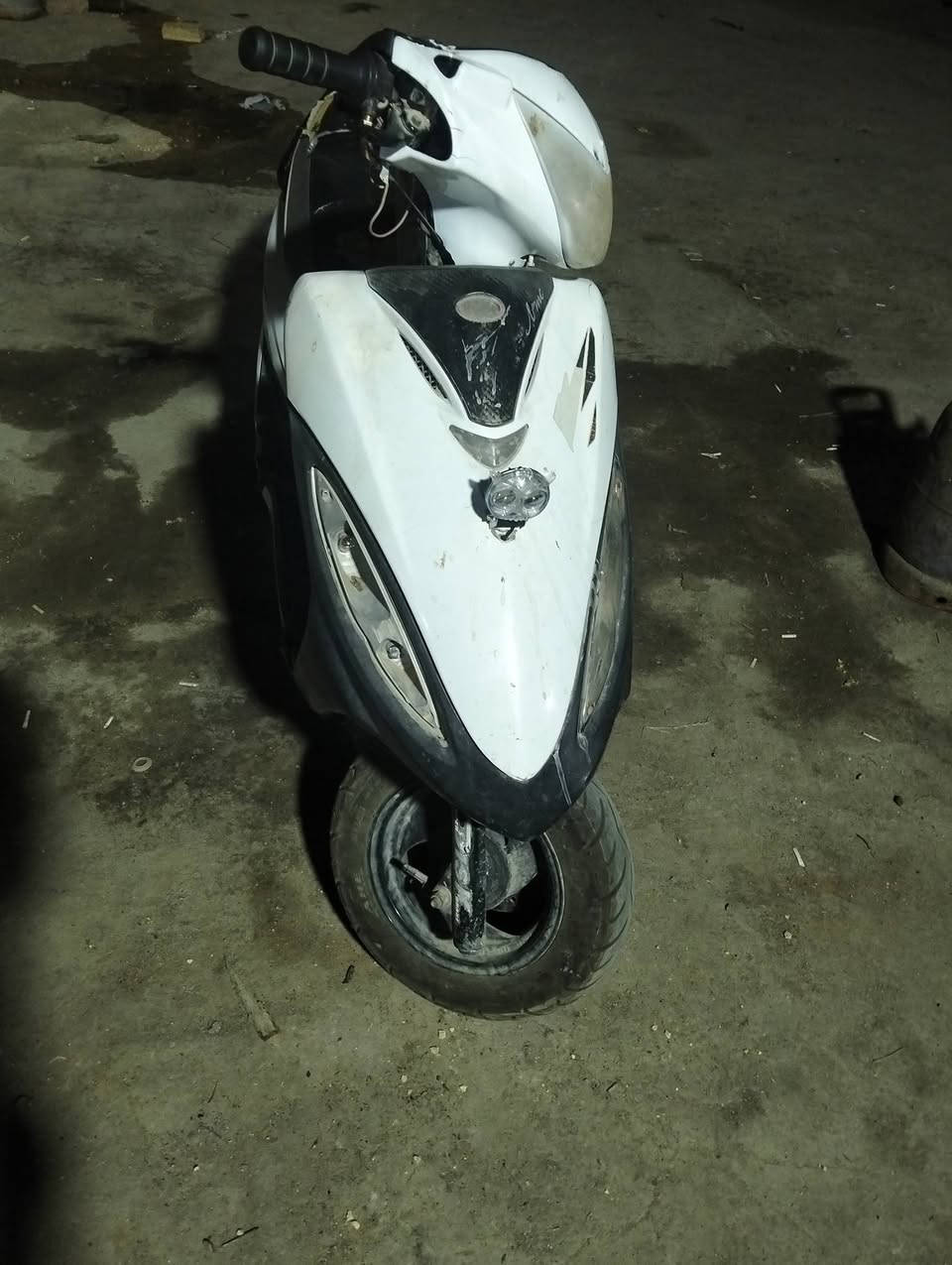 سلام عليكم جي 4للبيع درجه نظيفه وشغاله
مكان ناصريه مركز ريده 250 وشراي يتصل *********** بي وتساب
