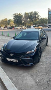 كامري ٢٠٢٤ سيارة se بلس ماشية ٢٨ الف قطعة وحدة صبغ فقط بنيد سيارة جديد...