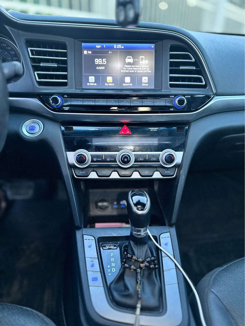 Hyundai Elantra 2020
فول فول مواسفات sel بلص 
فتحة سقف
شاشة كبير و كاميرة
رادار امامي وخلفي وصفايح 360 درجة
بصمة بيبان
كشن جلد 
تدفئة كشنات
ستيرن تدفئه 
تحديد مسار
قيادة ذاتية
sport+nurmal+smart درايق مود
لايتات زينون و ليد
تحكمات ستيرن
عدد سماعات 8 
حجيم محرك ٢٠٠٠ دوش مرغوب
بعد بيها هواي مواسفات
ماشية 77mi و قابل للزياده 
ملاحضة ضرر سيارة فقط تعديل بارد بقبق الصندوق و ملاحضات بسيطه بلبنيد
بدون معجون تبديل
بدون دواخل بدون لغود شواصي بدون ايرباك 
مكان سيارة موصل 
*********** واتساب 
سعر 135 و مجال قليل موصل, نينوى
