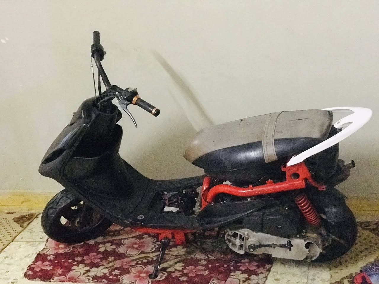 سلام عليكم شباب ماكس مال لعب ٥٥ شلعة ومعدل طيران علفحص الدراجة غراضهة جديدة كلهة من التاير لتاير كلشي بيهة جديد رايدهة ب٣٥٠ وبيهة مجال الدراجة بيهة دخانة اول ما تشتغل انوب بعدين تروح *********** واتساب متواجد مكاني مدينة الصدر
