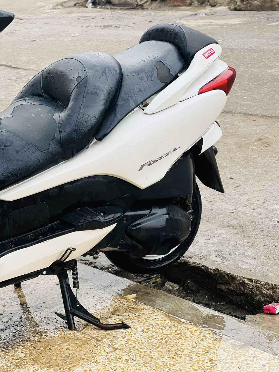 فورزا  08 عميه للبيع
محرك وجويتر شرط 
كهربائيات كلها شغالة
باتري جديد جاهزه ما يعوزها كلشي
سعرها مناسب 500وبيها مجال بسيط
***********
***********
