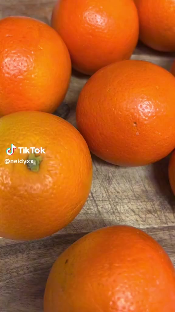 �🍍 عصّارة Zasmira البطيئة – عصير طبيعي 100% بمناسبة رمضان 🌙🥤

✨ الخيار المثالي لمائدة الإفطار والسحور ✨

🔹 عزم دوران عالي لاستخلاص أقصى كمية عصير
🔹 فتحة تعبئة واسعة 120 مم – بدون تقطيع مسبق
🔹 نقاء عصير 99.6% – طعم صافي وغني بالفوائد
🔹 سعة كبيرة 1.5 لتر – تكفي العائلة
🔹 وضع REV لمنع الانسداد وسهولة التشغيل
🔹 تفكيك سريع وتنظيف أسهل

🥕🍎🍍 مثالية لعصير:
برتقال – رمان – أناناس – جزر – تفاح – خضار ورقي


**إذا كنت صاحب هذا الإعلان وتريد حذفه لأي سبب، رجاءا أرسل رسالة إلى الدعم الفني**