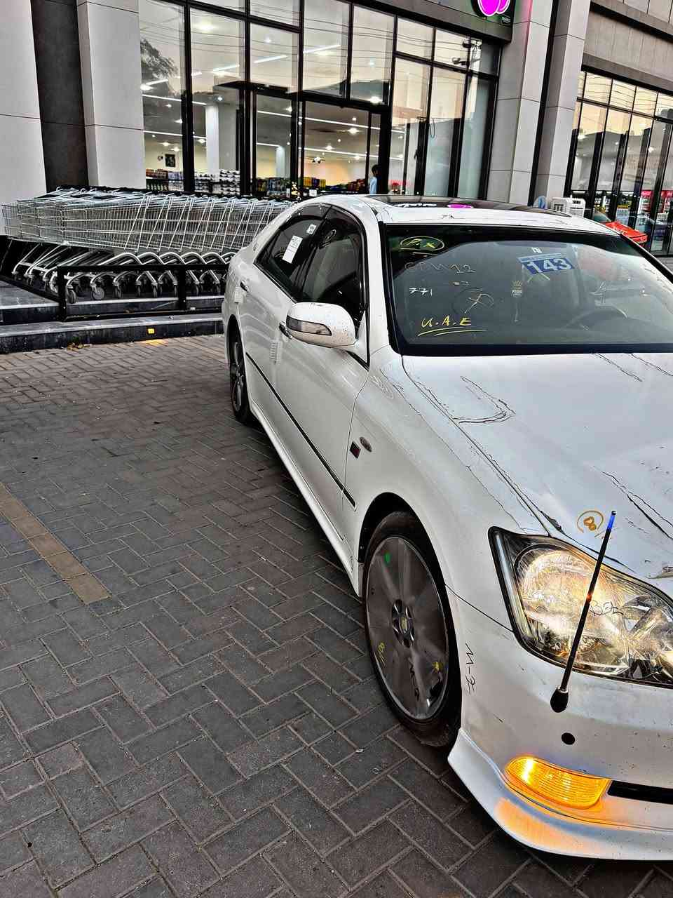 شاهینە مووس 2005 گەورە بە بچوک ٣ دووگمە کۆشن جڵد و هیتەر سڵاید ئاوێنە ئیشارات سەیارەکە نمونەیە لە جوانی بێ بۆیاخە کامل مەسرەف کراوە ٢٥٠ مەسرەفی نییە 
***********
