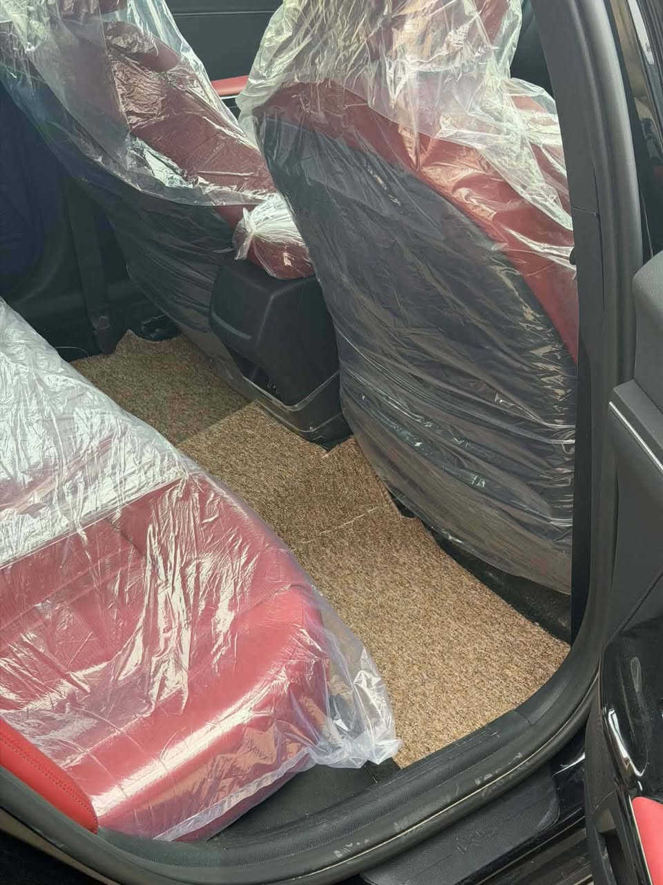 السلام عليكمK5 للبيع سياره فول مواصفات جي تي لاين حادث جاملغ وبنيد  داخله بكتاب شهداء رقم ذي قار السعر ١٦٨وبيه مجال للاستفسار الاتصال على الرقم ***********
