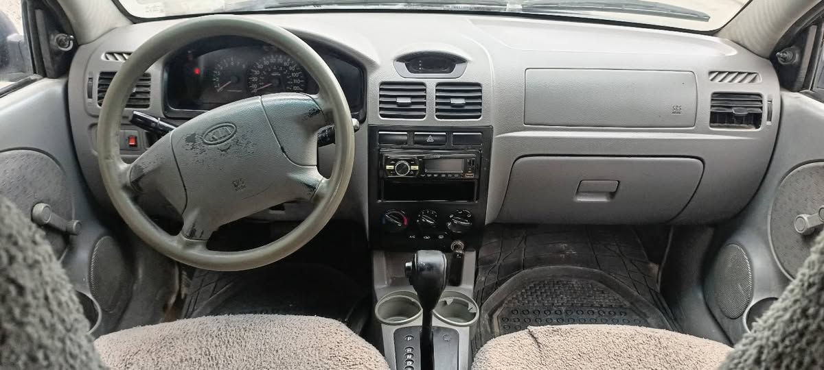 کیا ريو موديل 2003 ماشاالله تابلي پاكه مكينه و كير أوتوماتيك منفيس هه مو كياني بشه رت 18 كلا ژ م ***********
