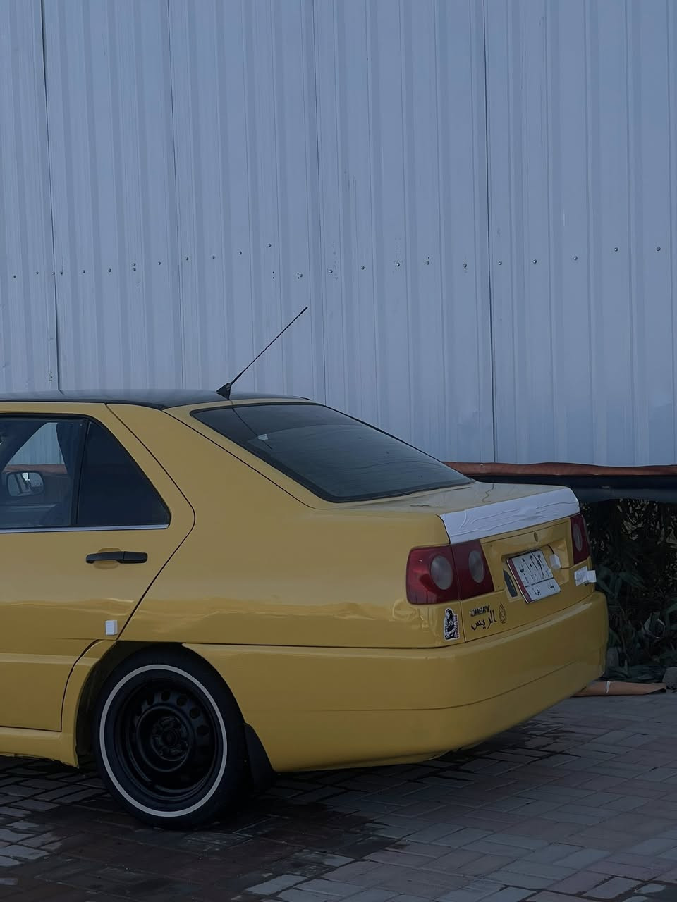 السلام عليكم
شيري 2011 للبيع 
محور كير ومكينه كورلا حديث
لاتنقيص ولا تبخير 
صدر نص عمر 
جاهزه من كلشي 
نواقص بسيطه كلش
كهربائيات كلها شغاله خلفي امامي
دشبول كله شغال
غرفتها حلوه 
تخم تاير تخم ويل كب 
رقم بغداد 
تحويل مباشر 
تبريد شغال نقص كمبريسر فقط 
مكانها فلوجه 
سعره 40 وبيها مجال للشراي 
***********
