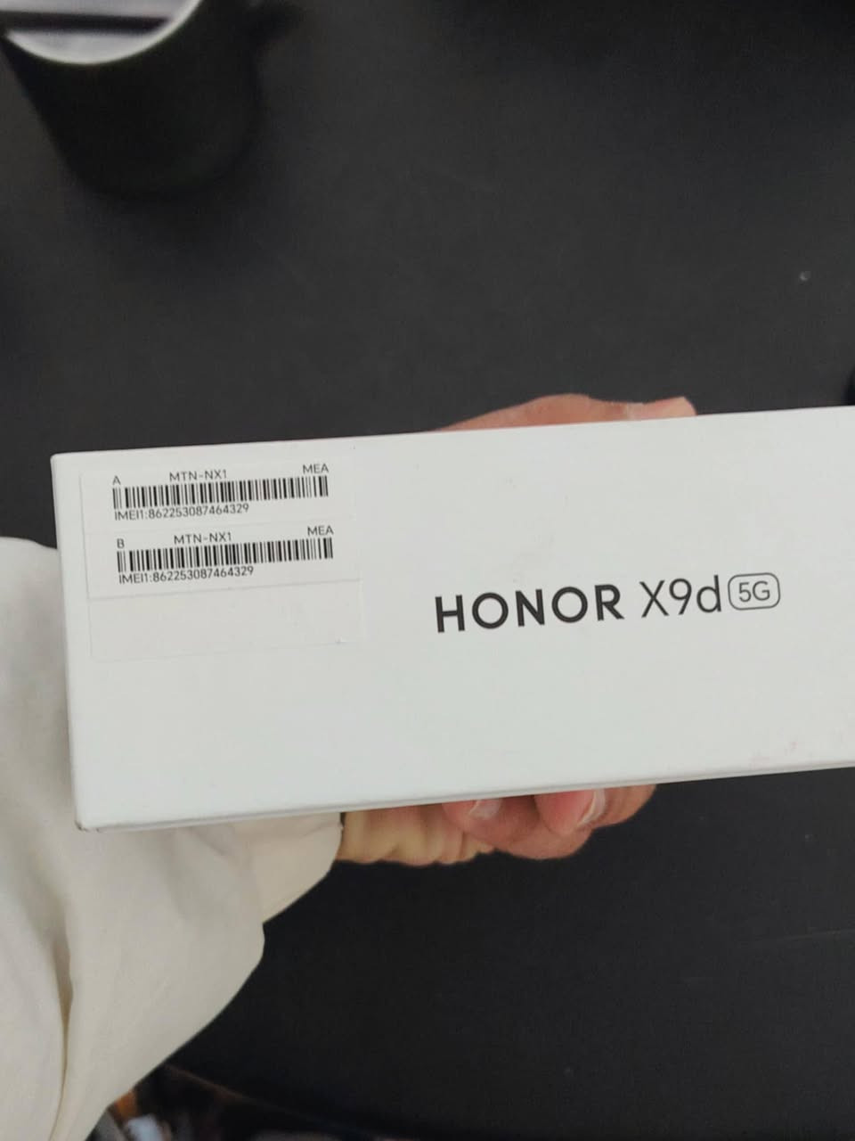 السلام عليكم HONOR X9dتلفون مكفول جديد صارله يومين من أخذته من الافق وبي ضمان سنه غراضه كامله جدد مامستعمل التلفون جدا جدا جدا قليل مكاني اهل الشط وهذا رقمي ***********
