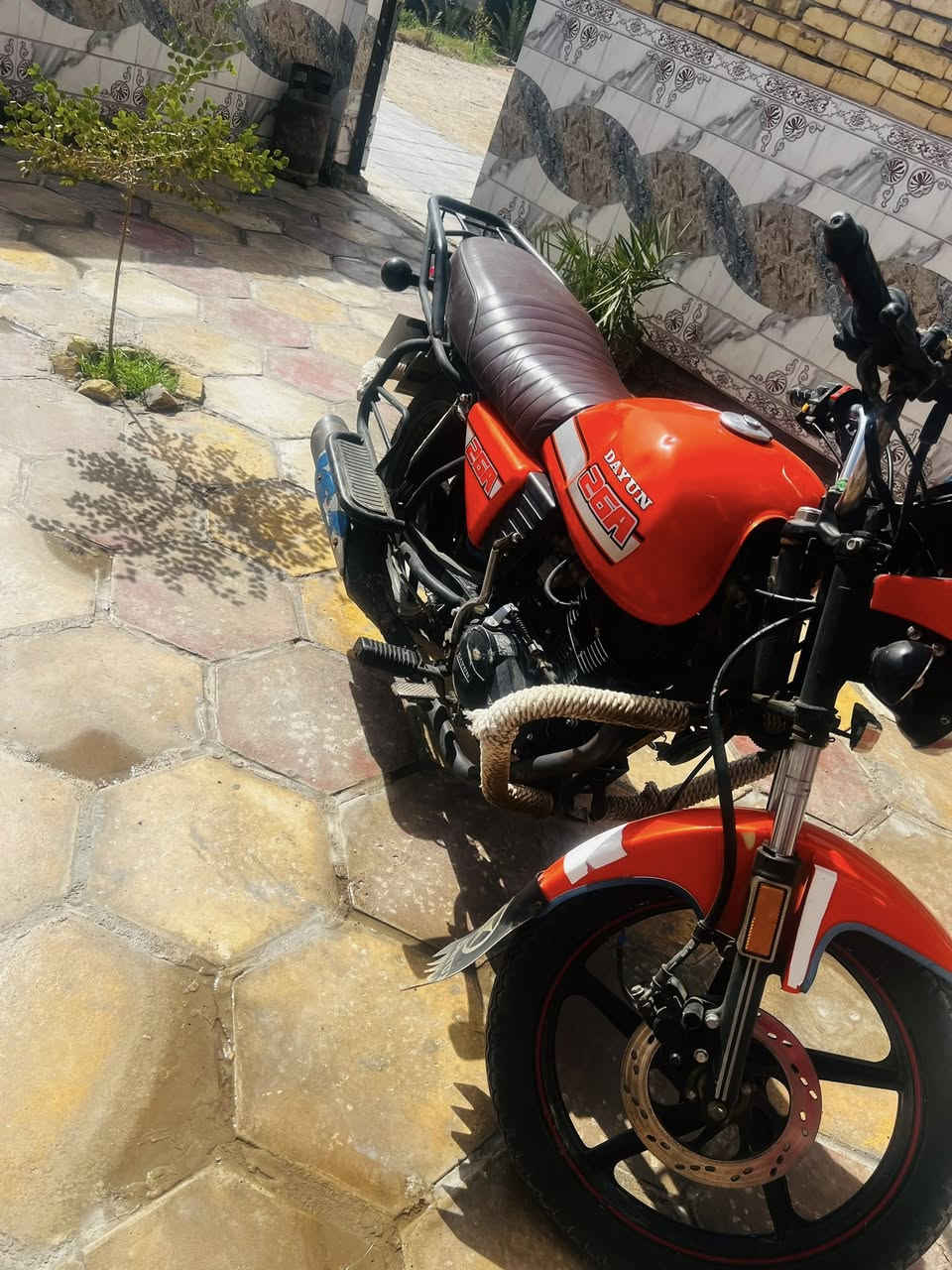 ‏سلام عليكم دايون للبيع مكفوله مديل 22وراق صولي مكاني ناصريه سيد دخيل 1550بيه مجال ما مفتوح مكفول هاذه رقمي ***********￼
