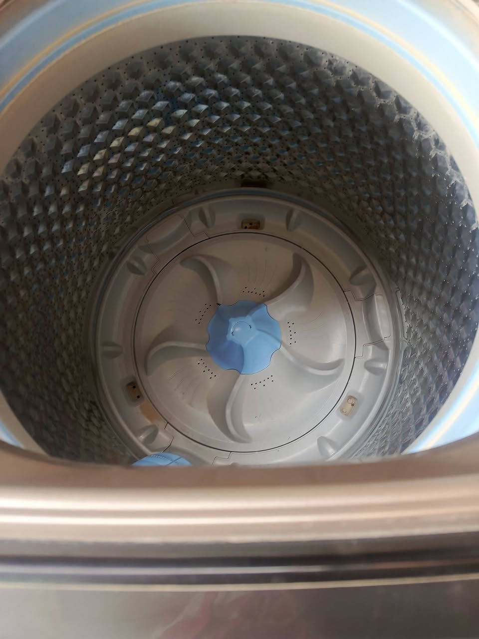 غسالة أوتوماتيك نظيفة ضمان الفحص والشغل السعر 150 وبيعة مجال
بعقوبة العزات للاستفسار ***********
