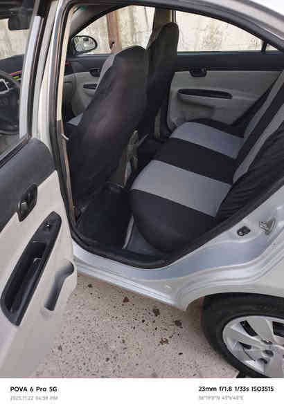 سلام عليكم 
اكسنت موديل 2009 خليجي 
بيها تقحيل ونصبغت عام 
فول اتوماتيك 
كير محرك 16 جديده 
تبريد شغل رقم انكليزي هزه جديده 
شاري يتصل 
***********
سعر على اتصال
