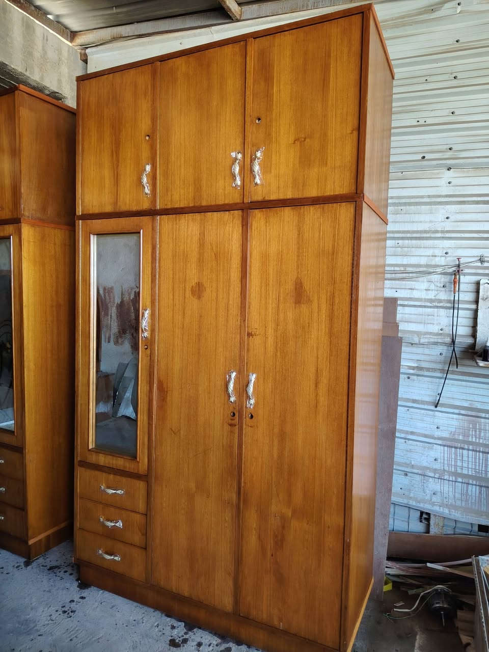 سلام عليكم غرف نوم صاج وكناتير للبيع شراي هذه رقمي ***********
