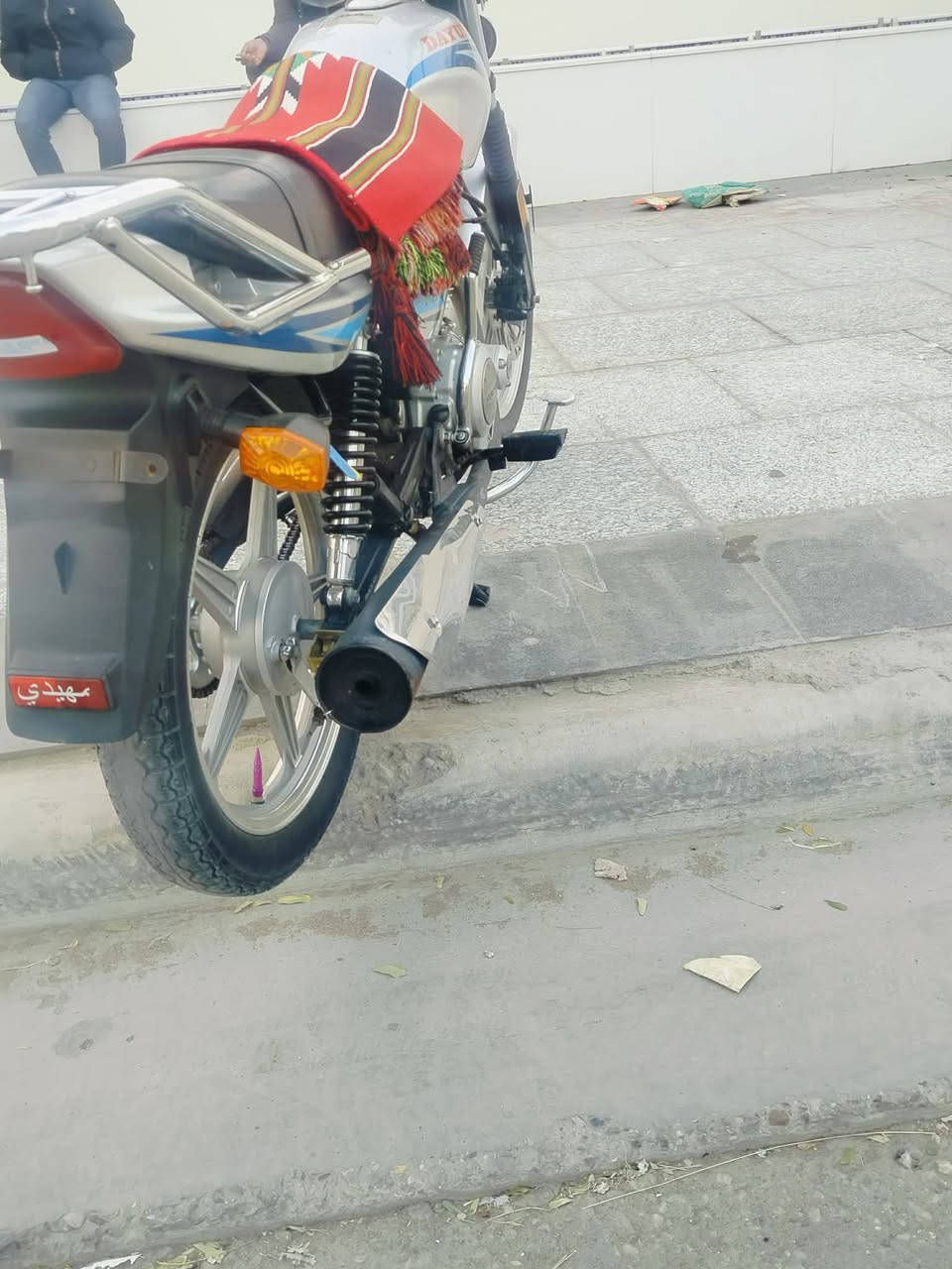 سلام عليكم دايون عضم مديل 21طالعة ب22 نضيفة كلش كفالة عامة سعر تصال عل رقم ‏‏‪0777 367 9673‬‏
