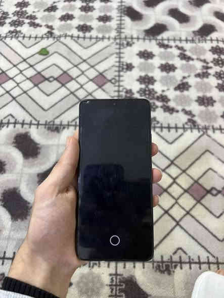 سلام عليكم للبيع جهاز POCO X6 PRO ذاكره 512
مستخدم جهاز نضيف ما متعوب كامرته وشاشته سالمات
ما داخل تصليح كلشي بي شغال
سعر 275 وبي مجال 
مكاني قرنة نهيرات
***********
